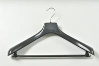 Вешалка С041 с перекладиной 48см, ширина плеча 6,5 см (уп. 35шт) (плечики для костюмов)